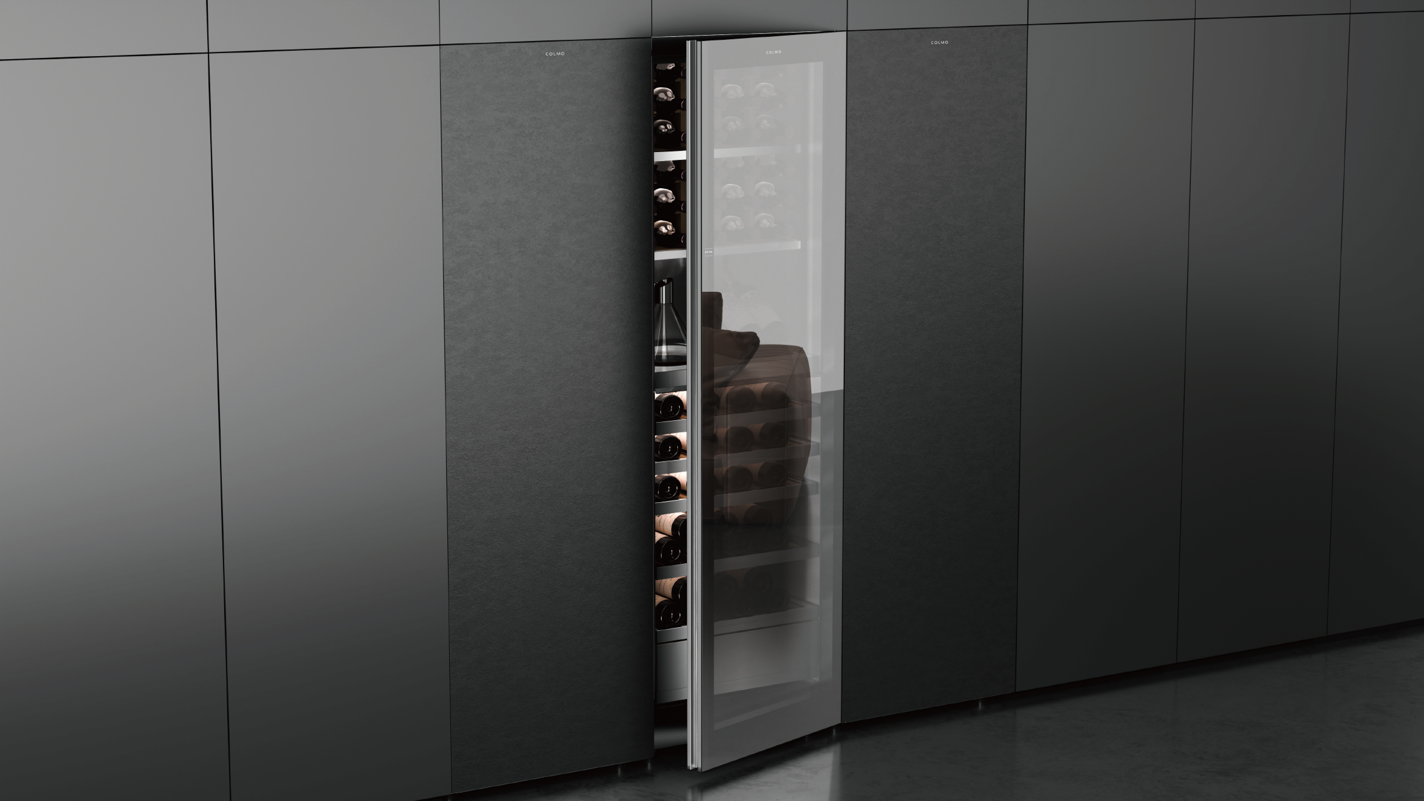 COLMO Wine Cooler 420 玻璃门开启状。